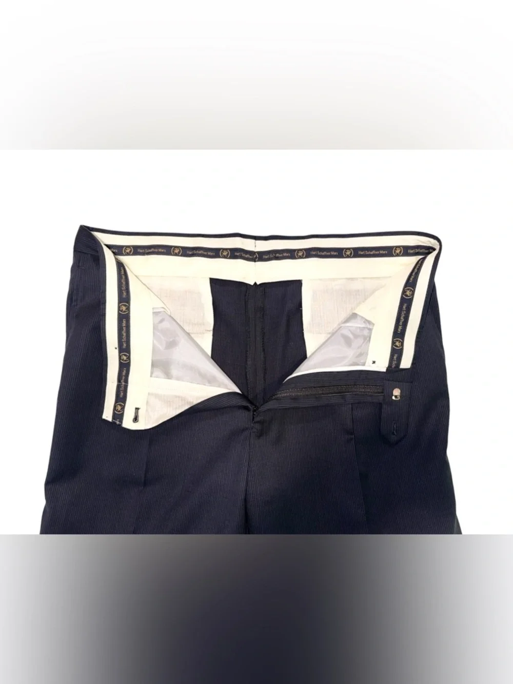 Hart Schaffner & Marx Gold Trumpeter 2Pc Suit Wool Navy Pinstripe 42L 38x32 USA